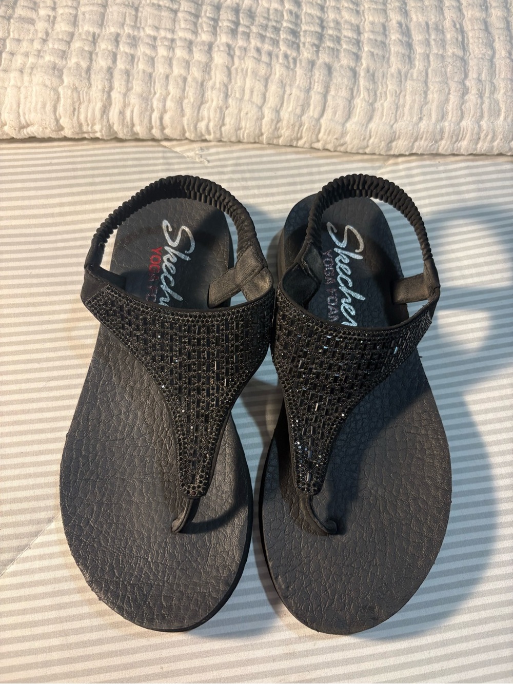 Skechers Meditation yoga foam thong sandals size 6